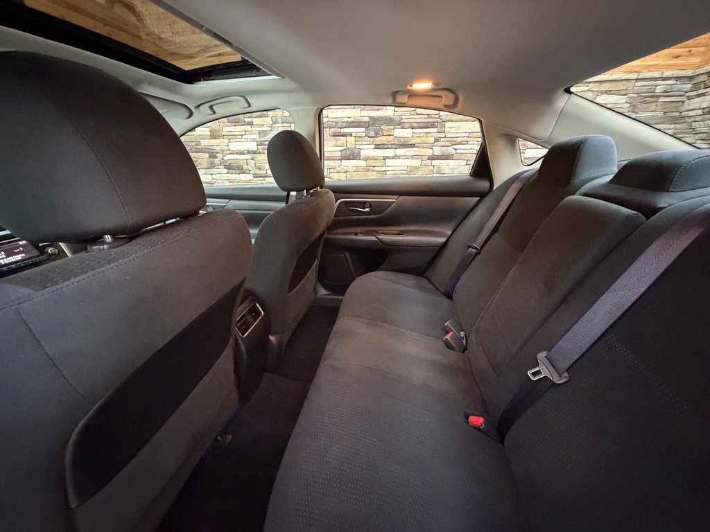 Used 2015 Nissan Altima 2.5 SV w/ Convenience Package FWD image 44