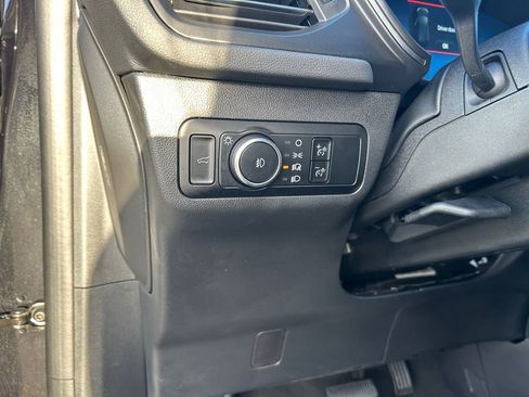 Used 2024 Ford Escape Platinum image 21