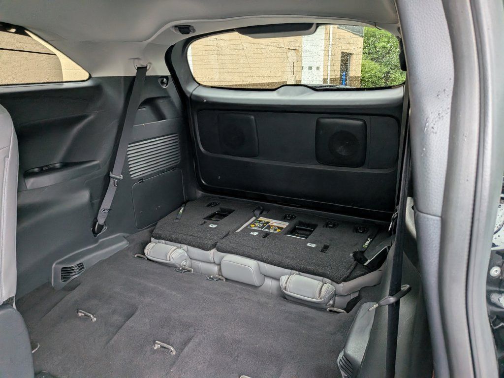 Used 2026 Toyota Sienna XLE FWD image 34