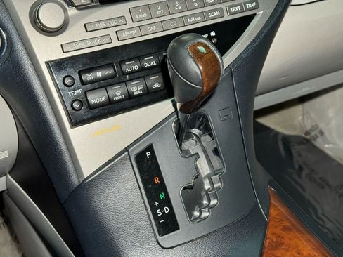 Used 2011 Lexus RX 350 2WD image 40