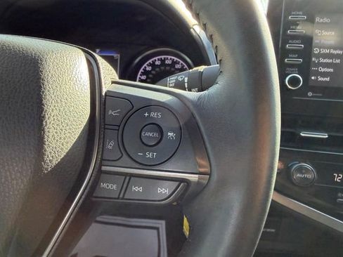 Used 2023 Toyota Camry SE image 10