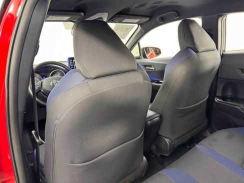 Used 2020 Toyota C-HR XLE image 30