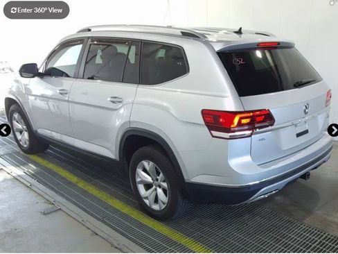 Used 2018 Volkswagen Atlas SEL AWD/4WD image 3