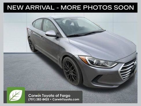 Used 2018 Hyundai Elantra SEL w/ Cargo Package FWD image 1
