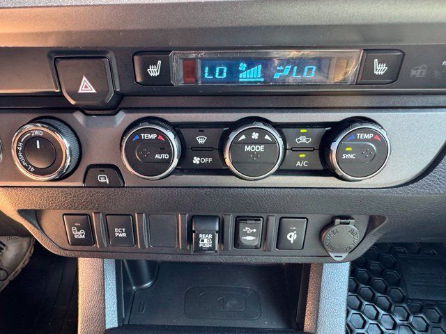 Used 2019 Toyota Tacoma SR5 AWD/4WD image 23