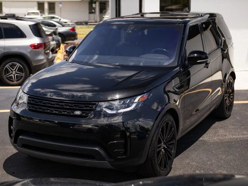 Used 2018 Land Rover Discovery HSE AWD/4WD image 7