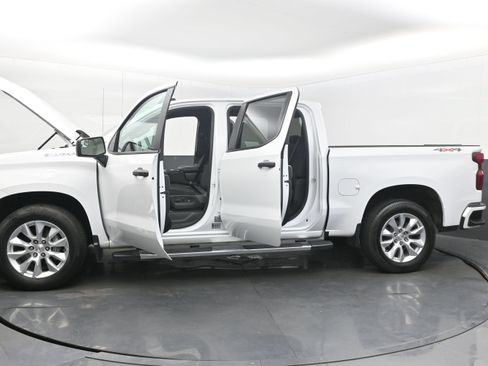 Used 2024 Chevrolet Silverado 1500 Custom AWD/4WD image 38