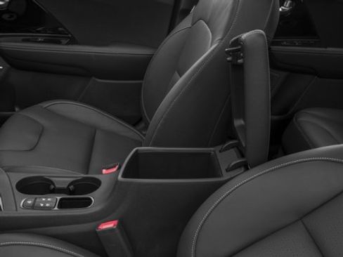 Used 2017 Kia Niro FE image 18