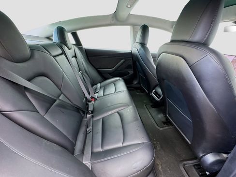 Used 2019 Tesla Model 3 Mid Range image 19