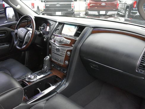 Used 2019 INFINITI QX80 Luxe image 12