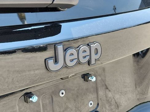 Used 2022 Jeep Renegade Trailhawk AWD/4WD image 24