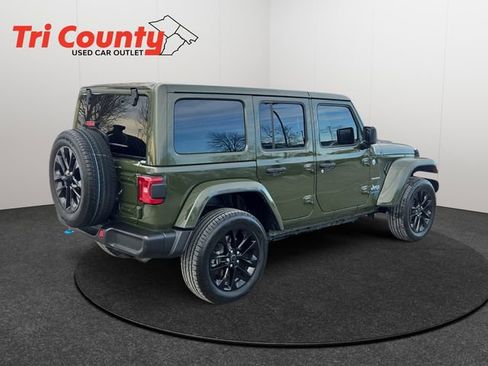 Used 2024 Jeep Wrangler Unlimited Sahara image 8