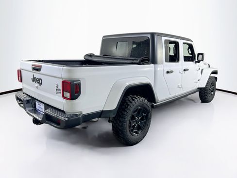 Used 2022 Jeep Gladiator Willys image 5