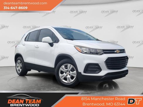Used 2017 Chevrolet Trax LS FWD image 1