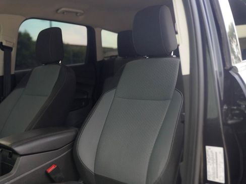 Used 2019 Ford Escape SE AWD/4WD image 24