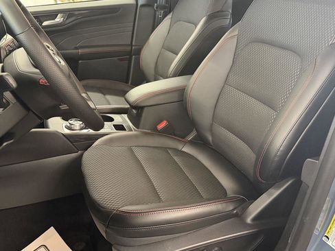 New 2026 Ford Escape ST-Line w/ Tech Pack #1 image 12