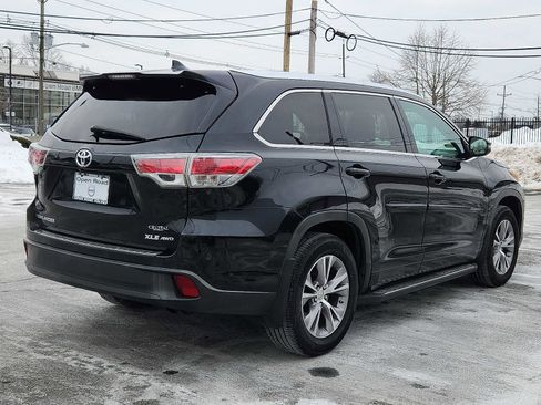 Used 2015 Toyota Highlander XLE image 6