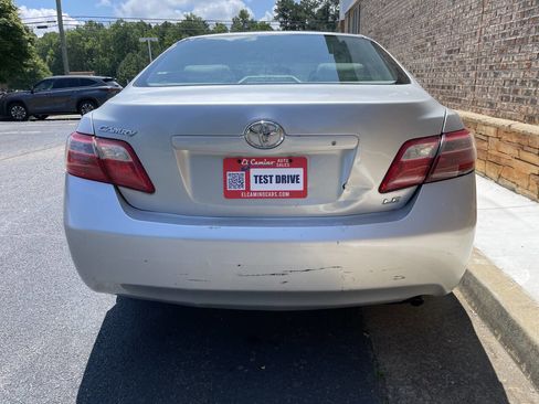 Used 2009 Toyota Camry LE image 6