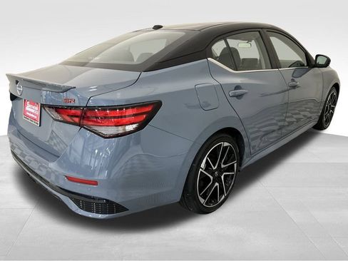 Used 2024 Nissan Sentra SR w/ SR Premium Package image 12