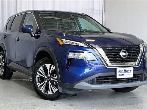 Used 2023 Nissan Rogue SV FWD image 34