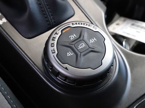 Certified 2023 Ford Bronco Outer Banks AWD/4WD image 32