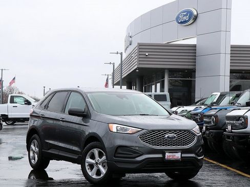 New 2024 Ford Edge SE image 1