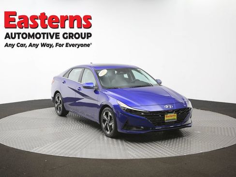 Used 2023 Hyundai Elantra Limited w/ Preferred Accessory Package FWD image 52
