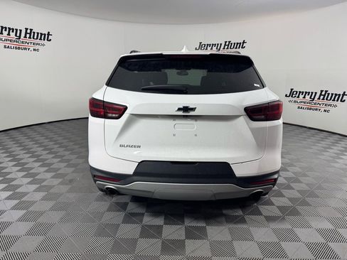 Used 2023 Chevrolet Blazer LT w/ Convenience Package image 9