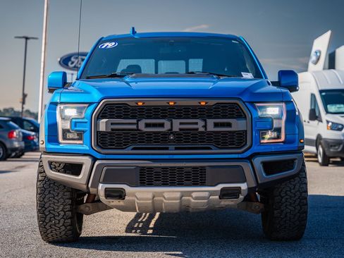 Certified 2019 Ford F150 Raptor w/ Equipment Group 802A Luxury image 2