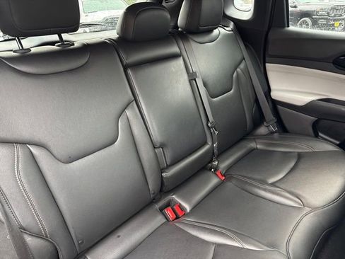 Used 2024 Jeep Compass Limited image 23