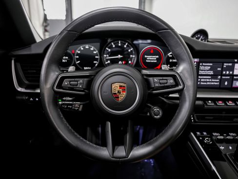 Used 2021 Porsche 911 Carrera S image 9