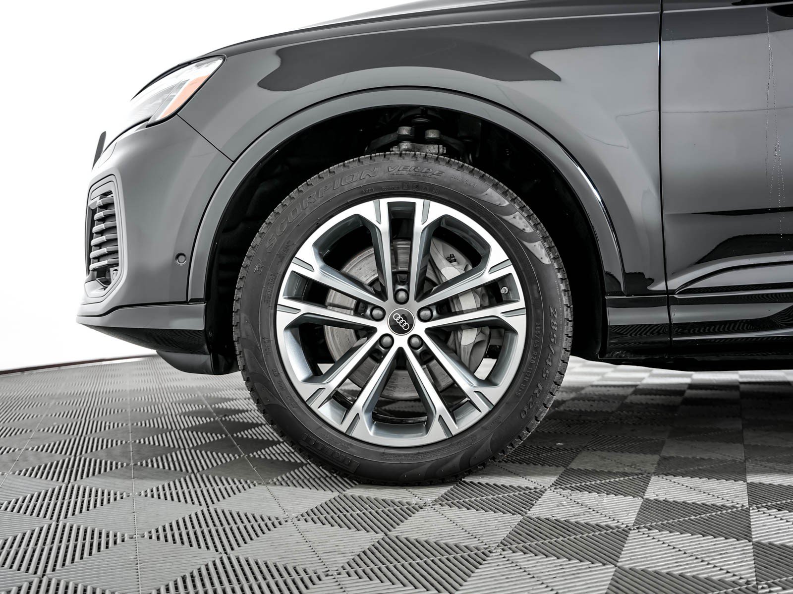 Certified 2026 Audi Q7 2.0T Premium w/ Convenience Plus Package AWD/4WD image 6