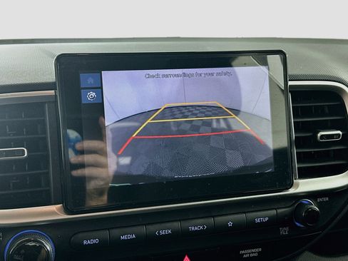 Used 2023 Hyundai Venue SE w/ Cargo Package FWD image 21