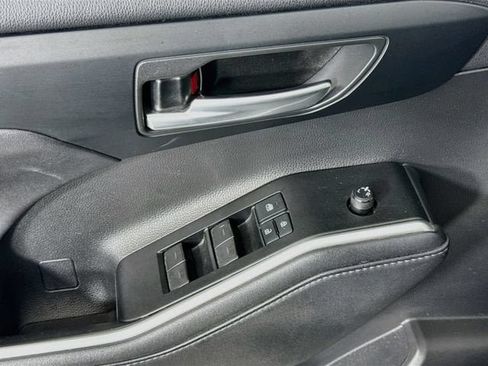 Certified 2021 Toyota Highlander XLE FWD image 20