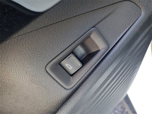 Certified 2023 Volkswagen ID.4 Pro S image 16