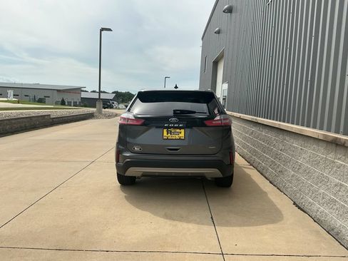 Used 2023 Ford Edge SEL w/ Convenience Package AWD/4WD image 5
