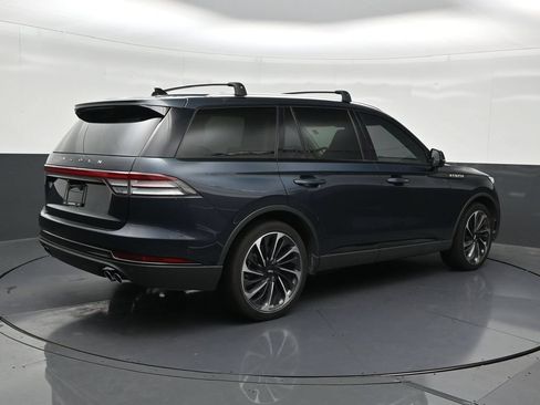 Used 2024 Lincoln Aviator Reserve w/ Equipment Group 201A RWD image 5