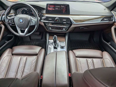Used 2018 BMW 540i RWD image 18