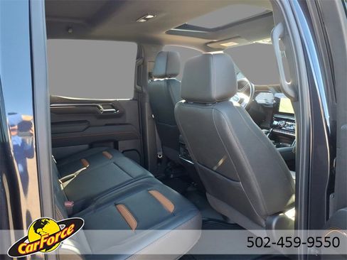 Used 2023 GMC Sierra 1500 AT4 w/ AT4 Premium Package image 11