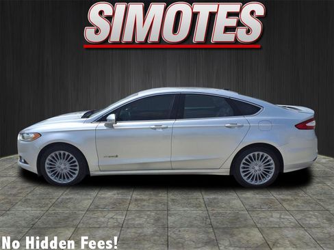 Used 2014 Ford Fusion Titanium image 4