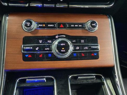 Used 2021 Lincoln Aviator Grand Touring w/ Equipment Group 302A AWD/4WD image 18