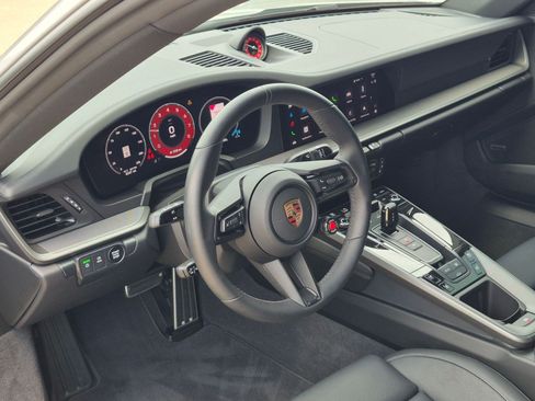Certified 2025 Porsche 911 Carrera S RWD image 4