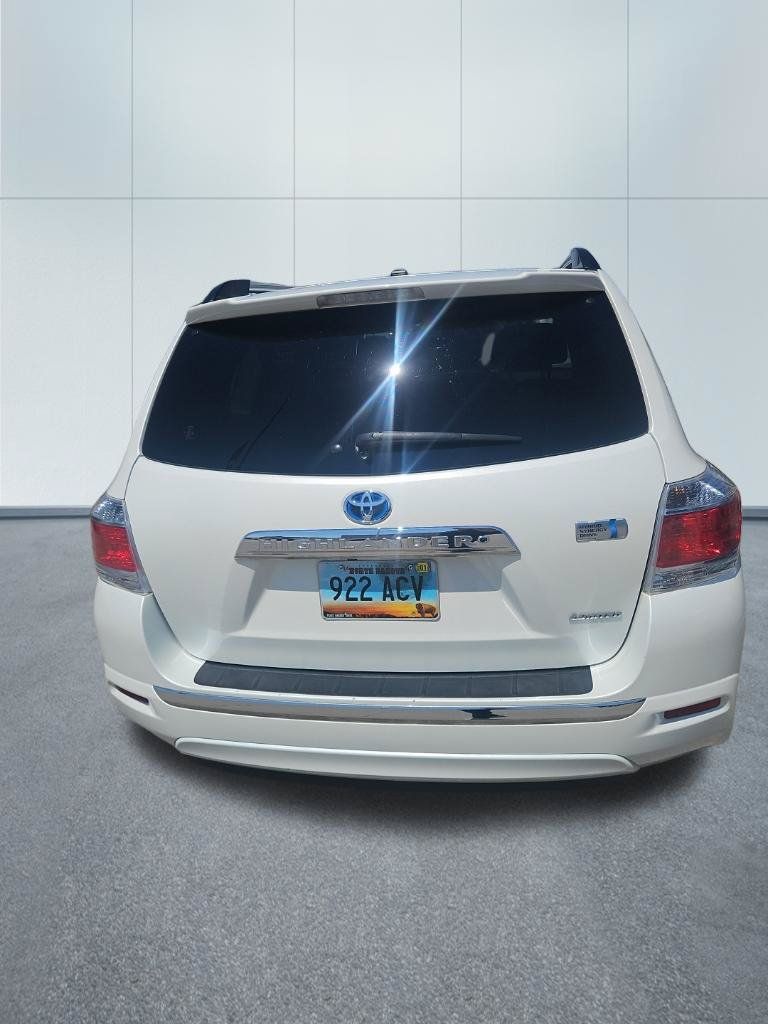 Used 2011 Toyota Highlander Limited AWD/4WD image 3
