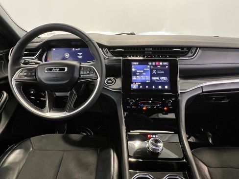 Certified 2023 Jeep Grand Cherokee Altitude image 20