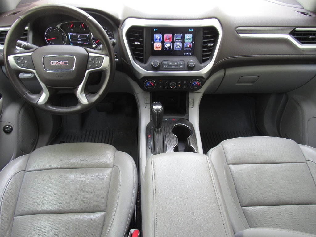 Used 2017 GMC Acadia SLT AWD/4WD image 34