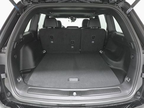 New 2025 Jeep Grand Cherokee Altitude image 26