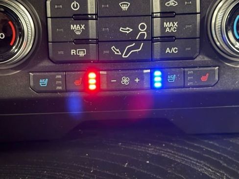 Used 2019 Ford F250 Platinum w/ Platinum Ultimate Package image 34