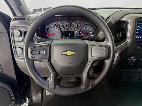 Used 2020 Chevrolet Silverado 1500 Custom w/ Custom Value Package image 13