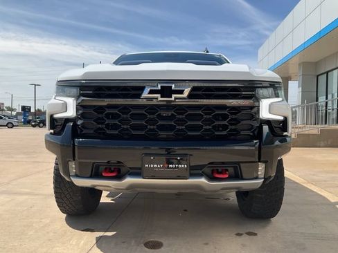 Used 2023 Chevrolet Silverado 1500 ZR2 w/ Technology Package AWD/4WD image 31