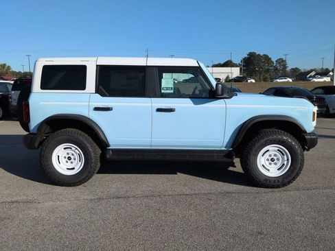 New 2025 Ford Bronco Heritage Edition image 3